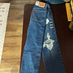 low-rise 501 levi’s